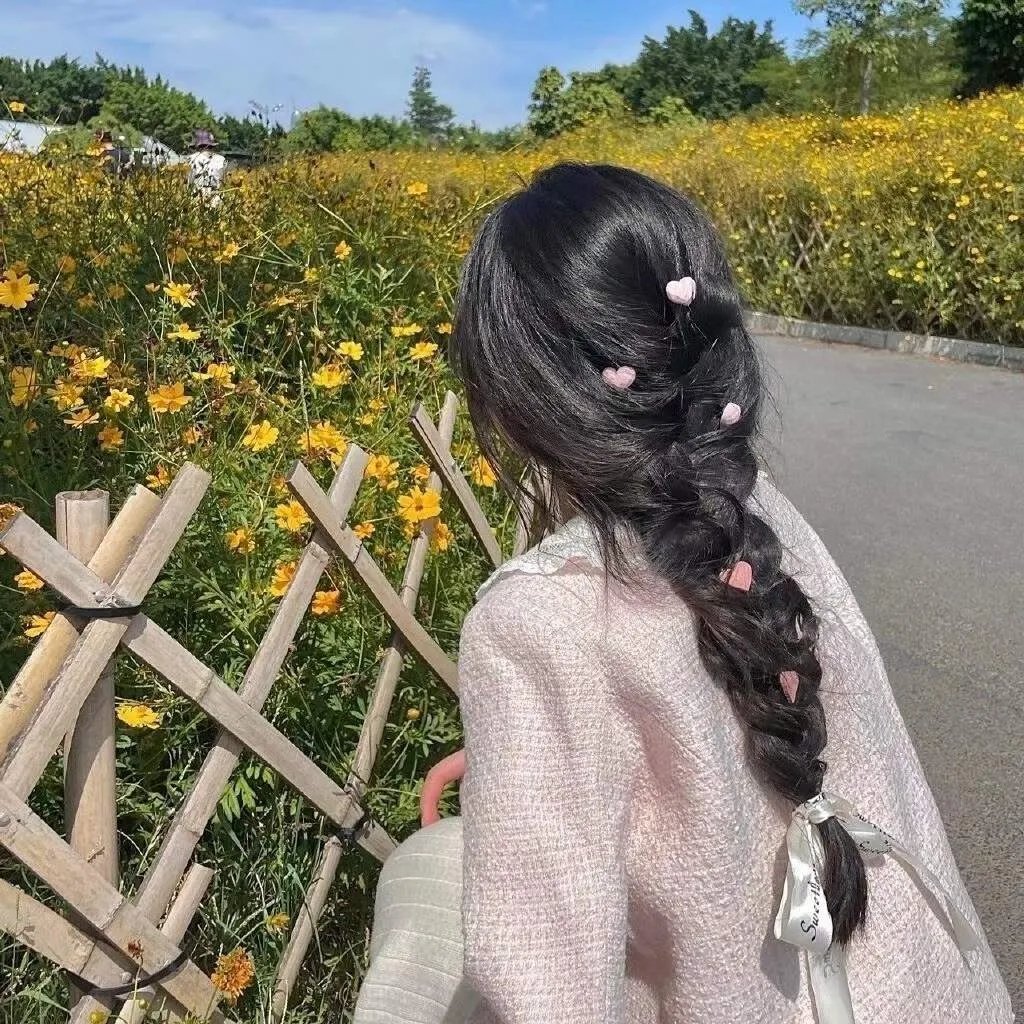 叻女外星人寻求共同体